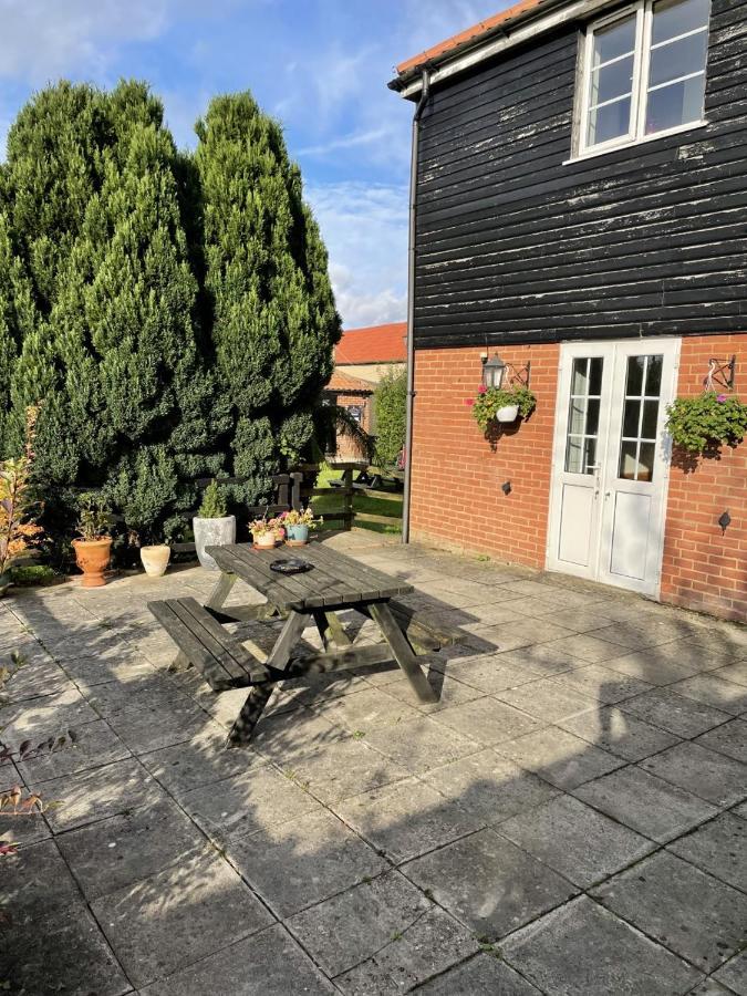 Yaxham Mill Bed & Breakfast Dereham Dış mekan fotoğraf