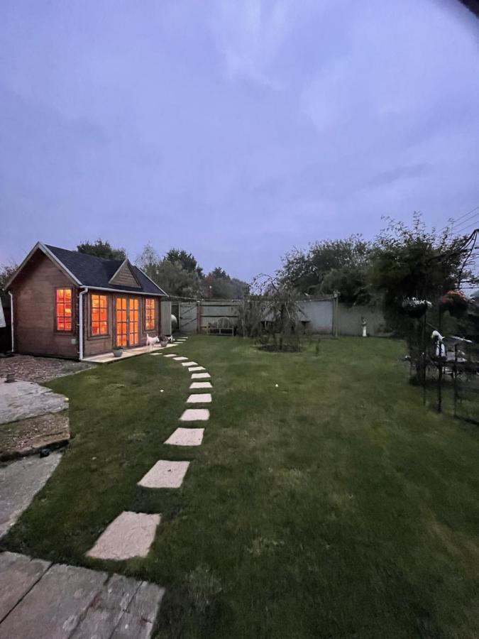Yaxham Mill Bed & Breakfast Dereham Dış mekan fotoğraf